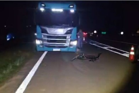 Jovem ciclista de 18 anos morre após ser atropelado por carreta entre São João da Boa Vista e Vargem Grande do Sul