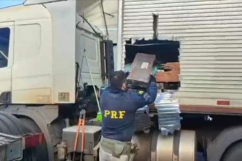 Motorista de São José do rio Pardo – SP preso com mais de uma tonelada de maconha na BR-158.